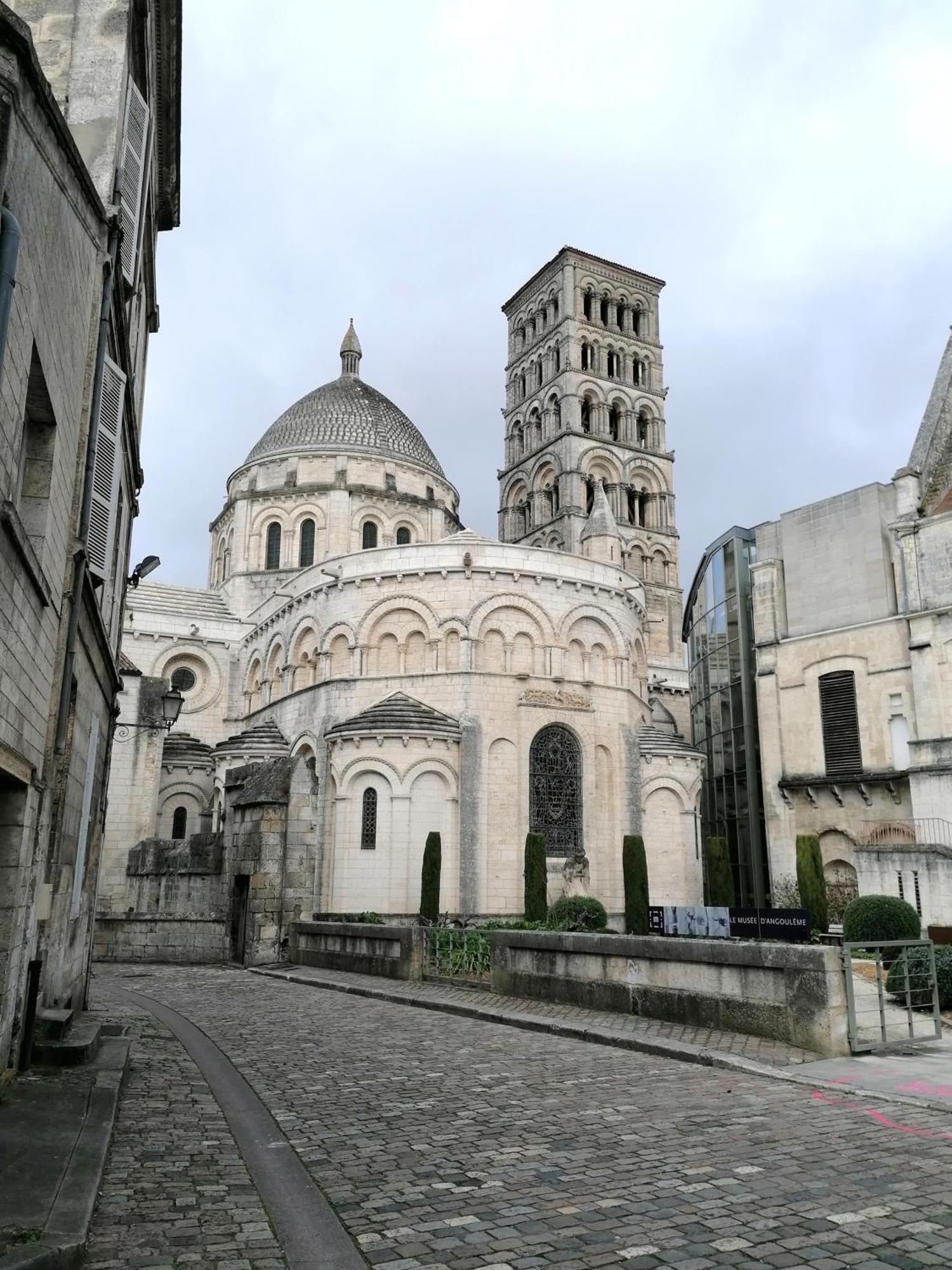 Le Verger Du Paradis Beaulieu-sur-Sonnette Buitenkant foto