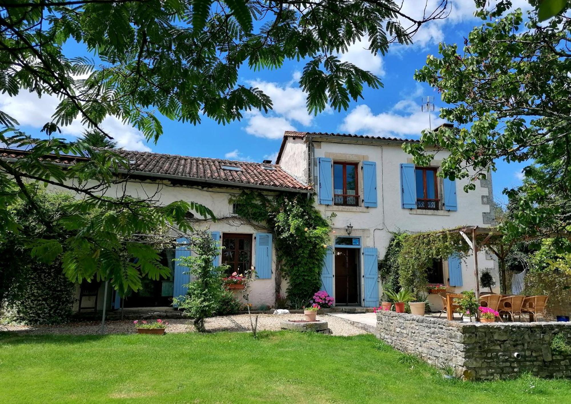 Le Verger Du Paradis Beaulieu-sur-Sonnette Buitenkant foto